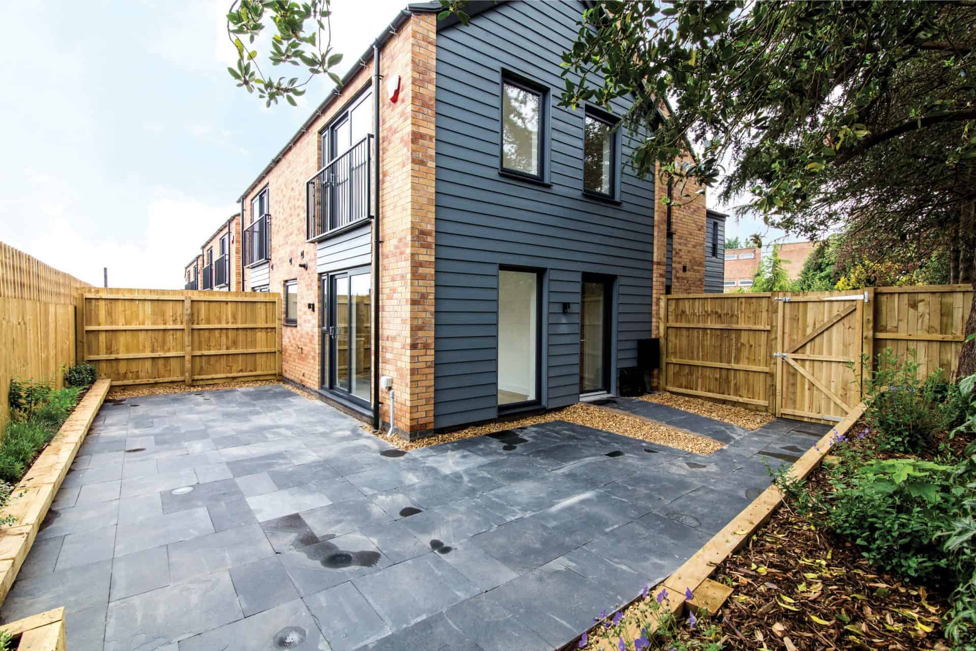 Broadgate-Swan-Homes-garden-2